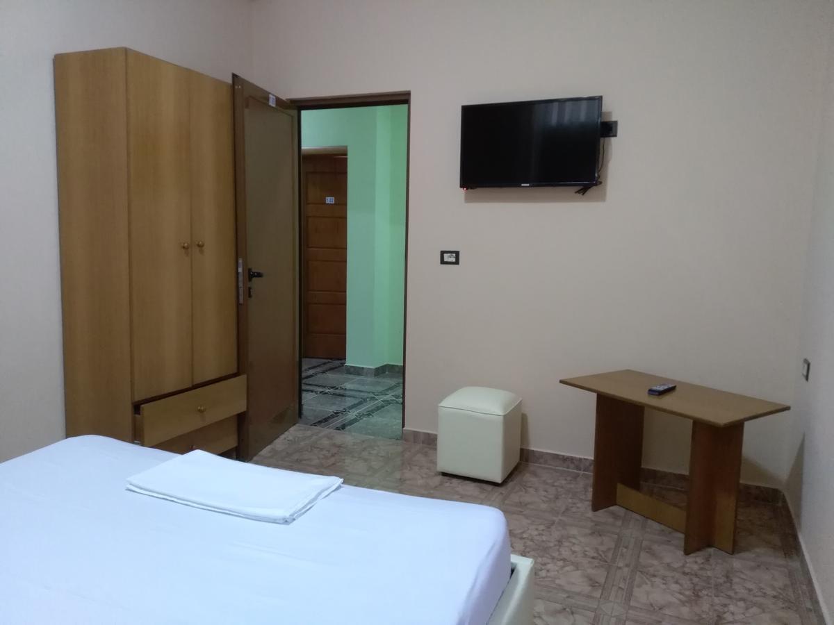 Hotel Gjeli Fier Exterior photo